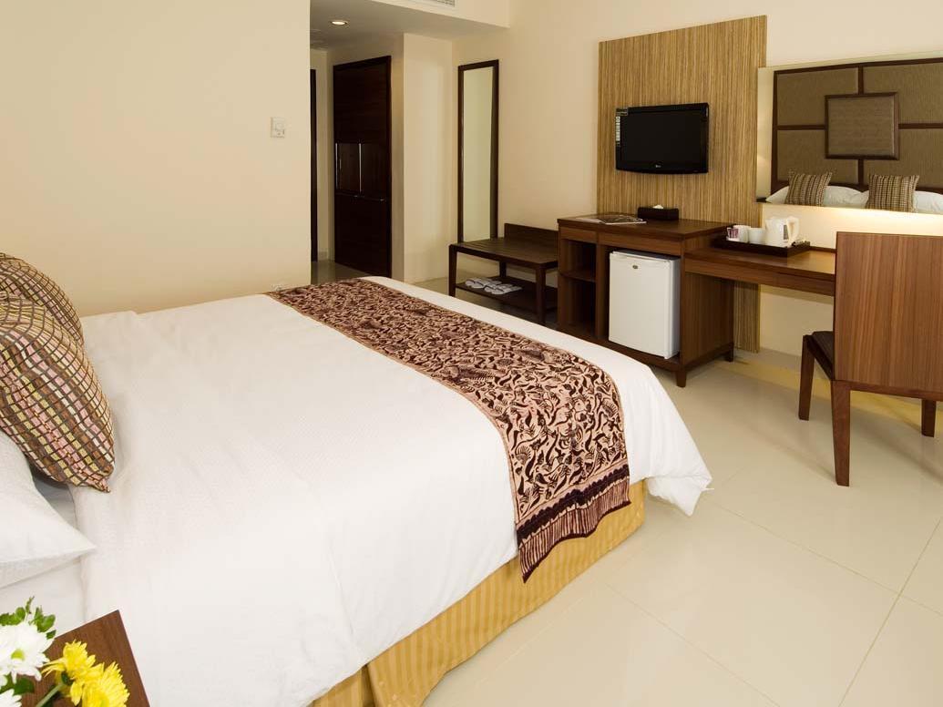ASTON Manado Hotel Exterior foto